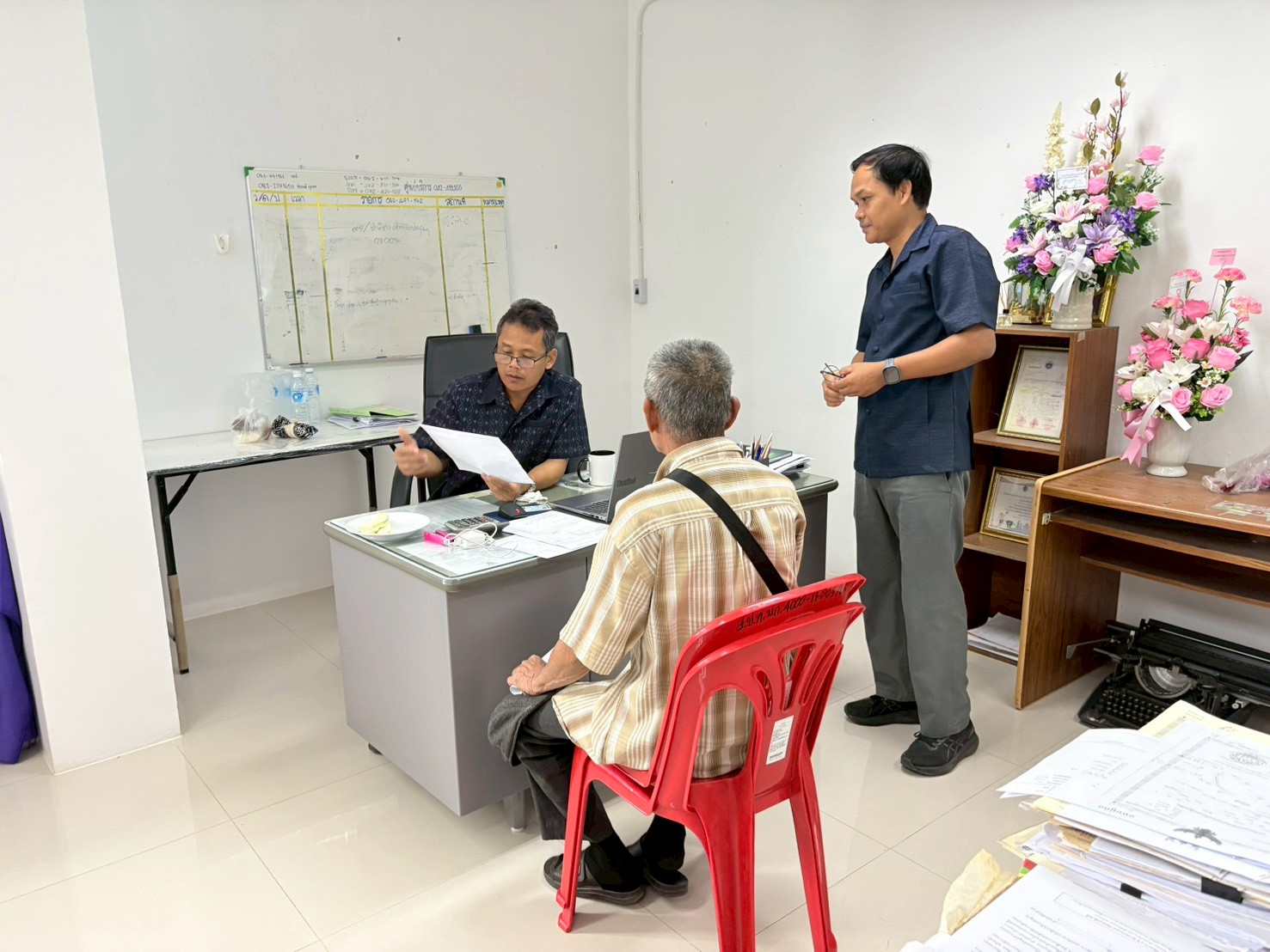 title -  ส.ป.ก.บึงกาฬ ร่วมรณรงค์การแต่งกายตามอัตลักษณ์ไทยสู่สากล ภายต้แนวคิด 
